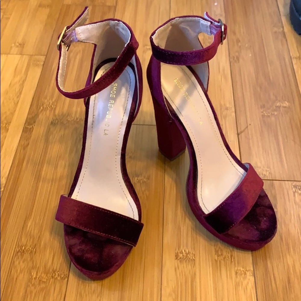 Shoe Republic LA velvet heels